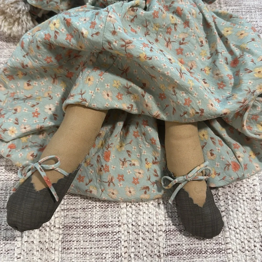 Charming Rag Doll - Picture 6 of 7